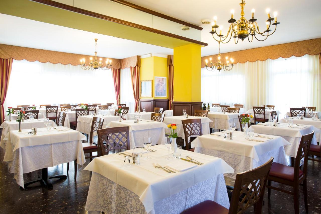 Hotel Ristorante Paladini Carisio Exteriér fotografie